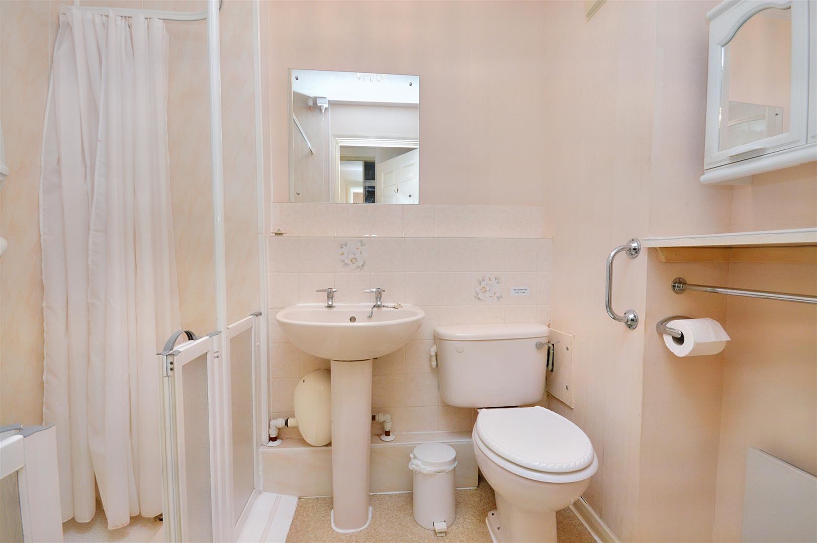 Property Details for Fairfield Road Eastbourne BN20 7NF Town Property Estate Agents